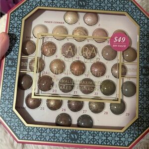 Laura Geller The Ultimate Palette - 31 Baked Eyeshadows NWOT